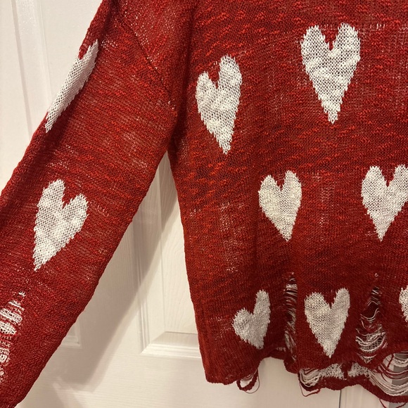 Red Heart Pattern Sweater - Picture 2 of 3